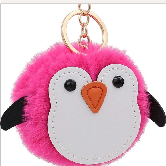 🆕 Rose Gold Puffy Penguin Keychain - Picture 5 of 7